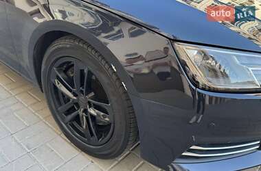 Седан Audi A4 2016 в 