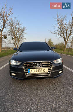 Седан Audi A4 2012 в 