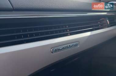 Седан Audi A4 2017 в 