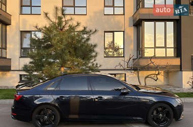 Седан Audi A4 2017 в 
