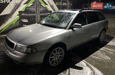 Універсал Audi A4 1997 в 