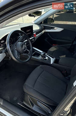 Универсал Audi A4 2021 в Мукачево
