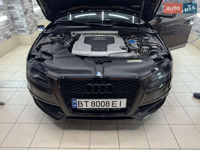 Универсал Audi A4 2010 в Одессе