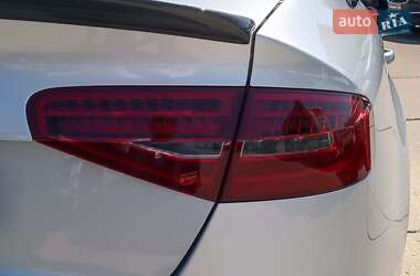Седан Audi A4 2013 в 