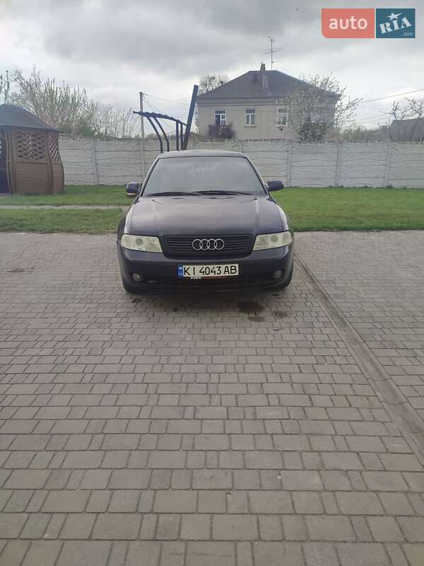Седан Audi A4 1999 в 