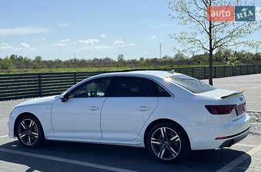 Седан Audi A4 2018 в 
