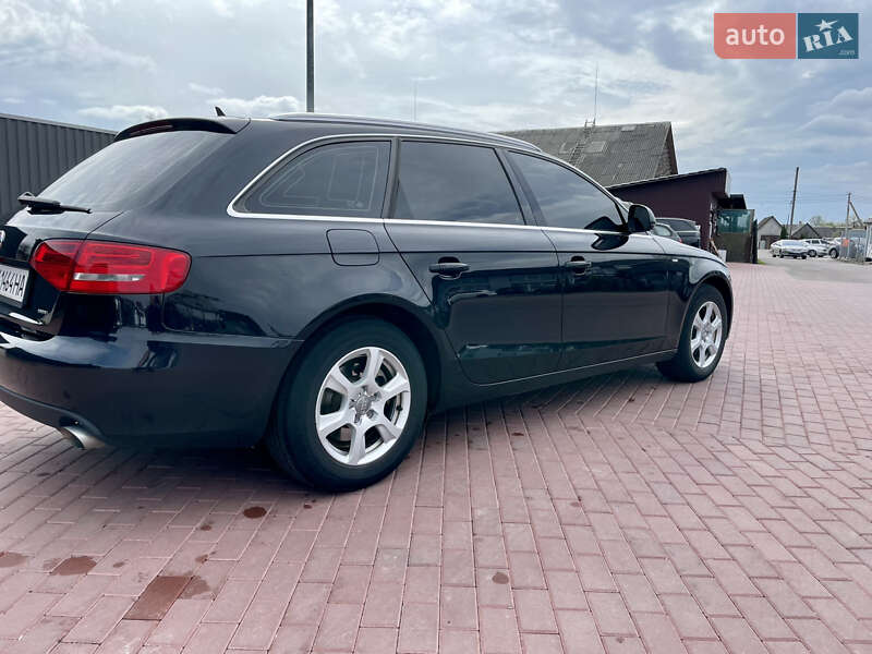 Универсал Audi A4 2009 в Сарнах
