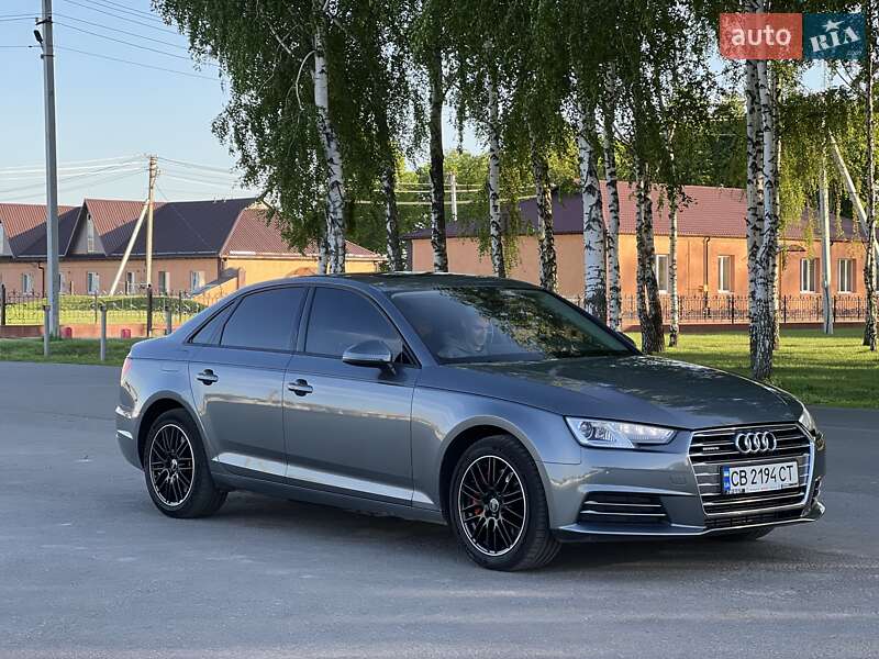 Седан Audi A4 2016 в 