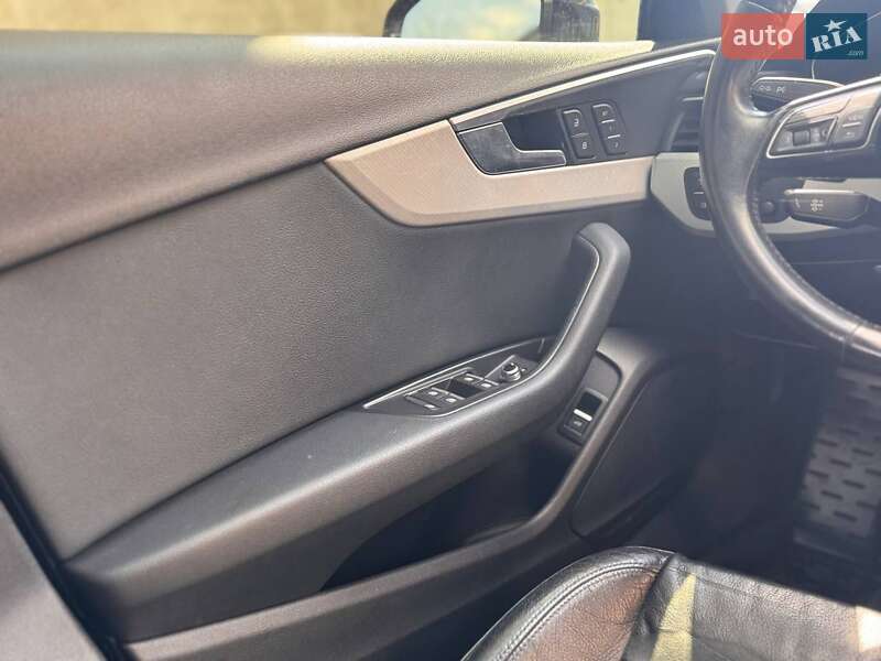 Седан Audi A4 2016 в Стрые