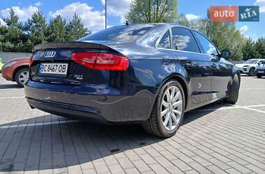 Седан Audi A4 2012 в 