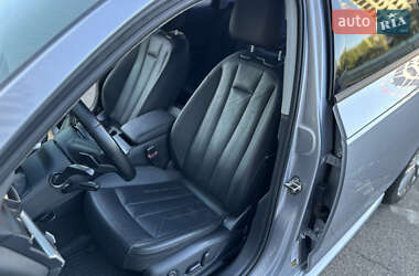 Седан Audi A4 2016 в 