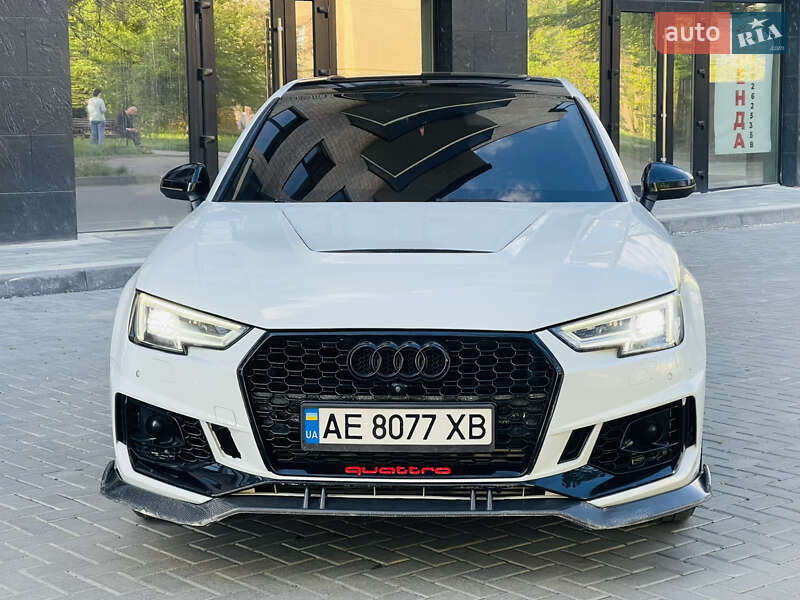 Седан Audi A4 2016 в Львове