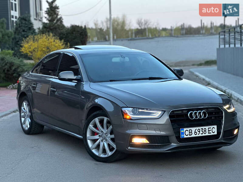 Седан Audi A4 2013 в 