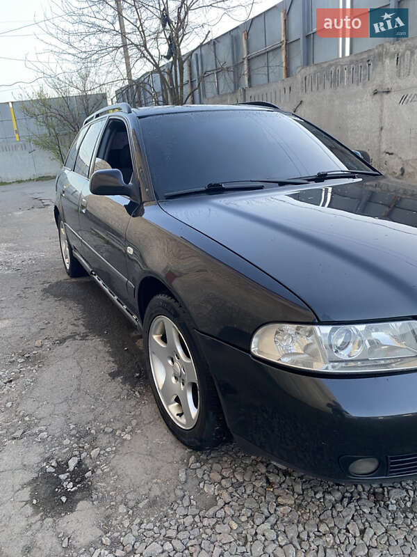 Audi A4 2001