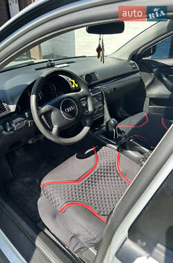 Седан Audi A4 2002 в 