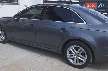 Седан Audi A4 2016 в Ужгороде