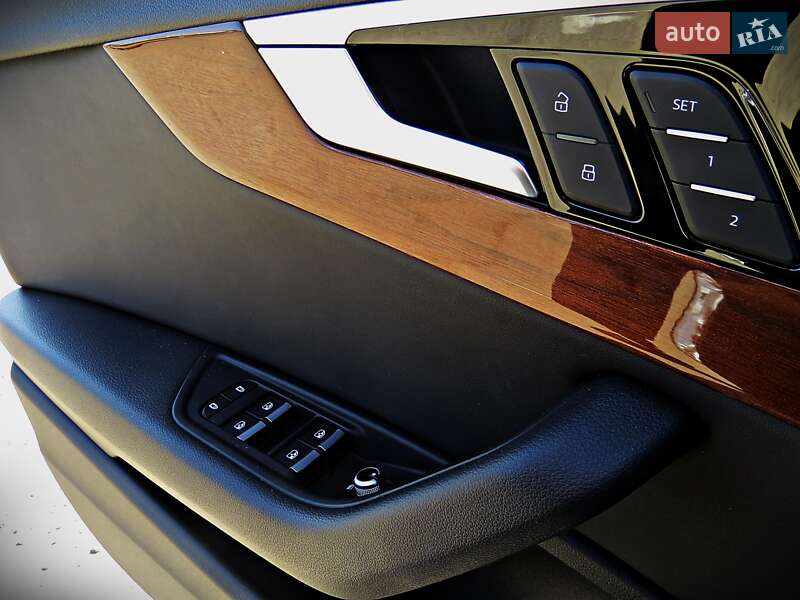 Седан Audi A4 2019 в Черкасах
