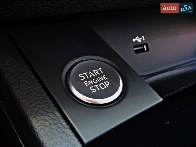 Седан Audi A4 2019 в Черкасах