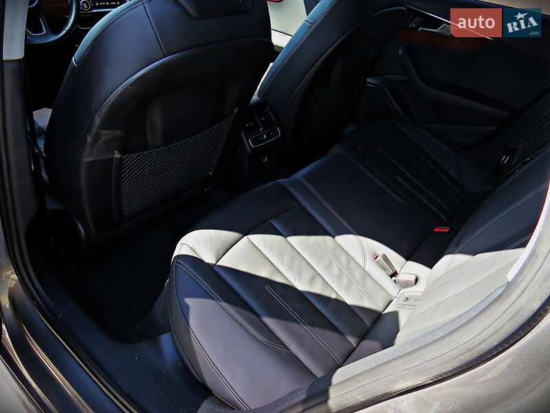 Седан Audi A4 2019 в Черкасах