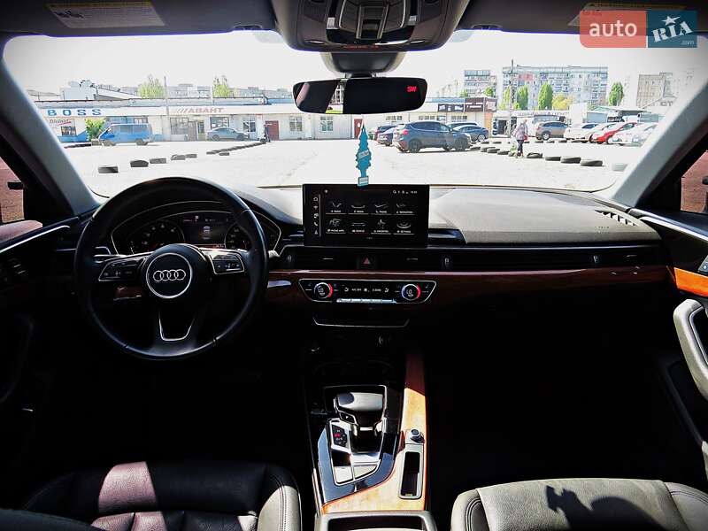 Седан Audi A4 2019 в Черкасах