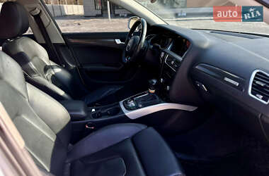 Седан Audi A4 2012 в 