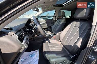 Седан Audi A4 2018 в 