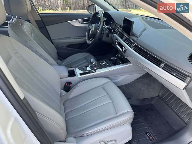 Седан Audi A4 2017 в Днепре