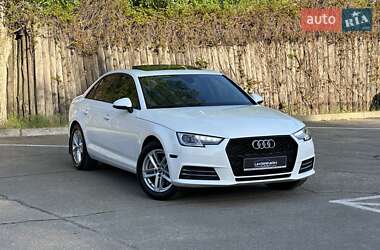Седан Audi A4 2017 в 