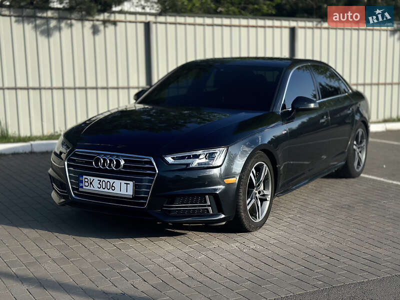 Седан Audi A4 2017 в 