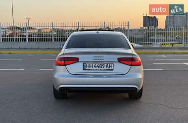 Седан Audi A4 2013 в 