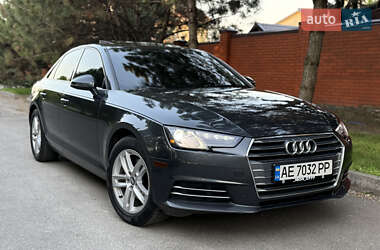Седан Audi A4 2016 в 