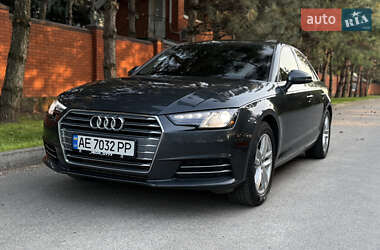 Седан Audi A4 2016 в 