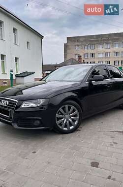 Седан Audi A4 2010 в 