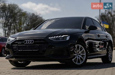 Седан Audi A4 2019 в 