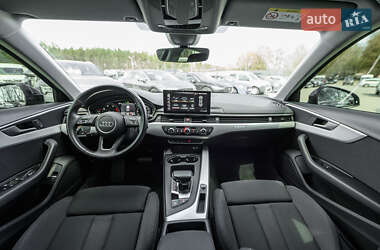 Седан Audi A4 2019 в 