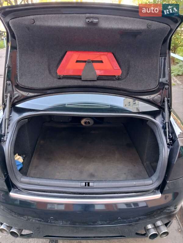Седан Audi A4 2004 в Белой Церкви