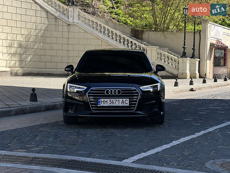 Седан Audi A4 2019 в Одессе