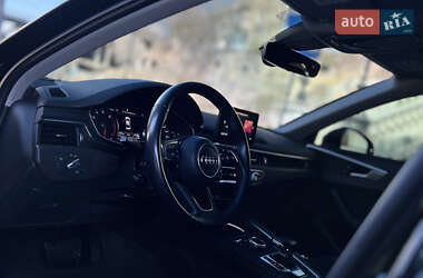 Седан Audi A4 2019 в 