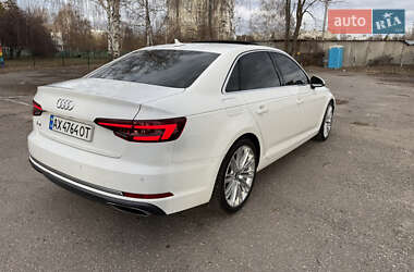 Седан Audi A4 2019 в 