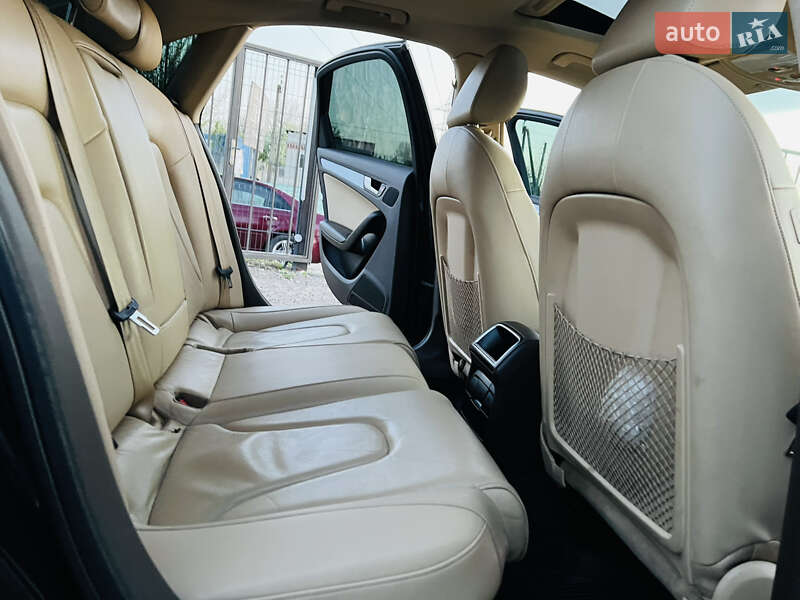 Седан Audi A4 2012 в Харькове