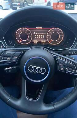 Седан Audi A4 2019 в 