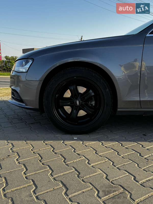 Универсал Audi A4 2012 в Черновцах