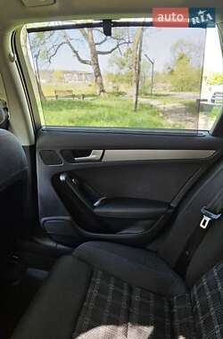 Универсал Audi A4 2013 в 