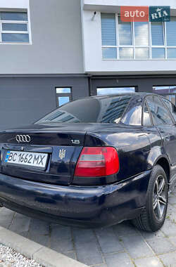 Седан Audi A4 1996 в 
