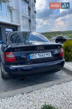 Седан Audi A4 1996 в 