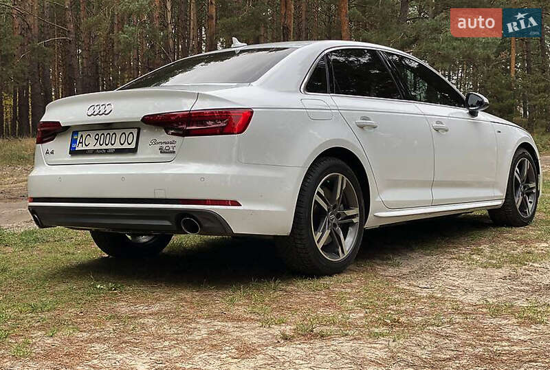 Седан Audi A4 2017 в Ровно