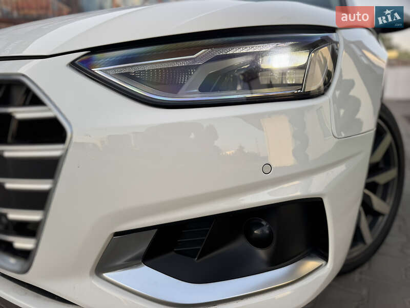 Седан Audi A4 2020 в Києві