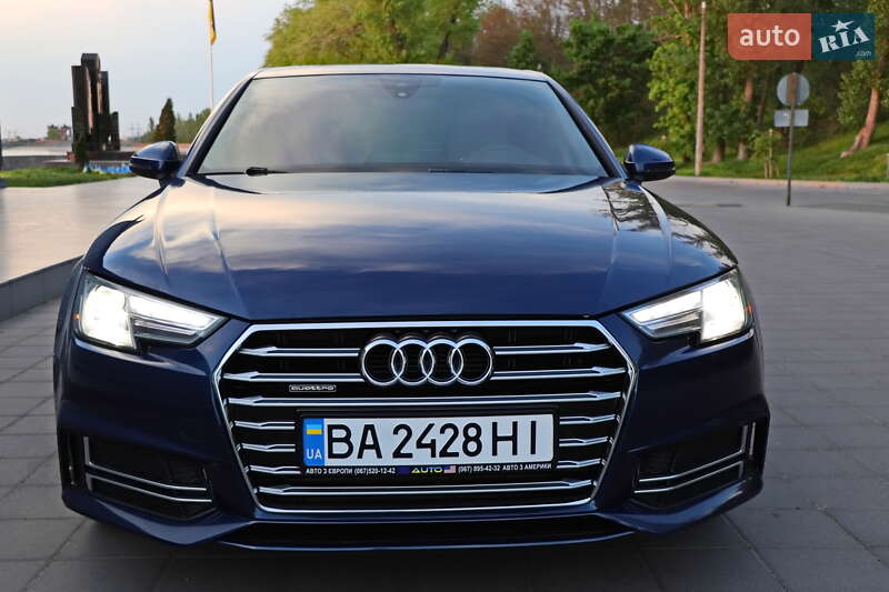 Седан Audi A4 2017 в Кременчуге
