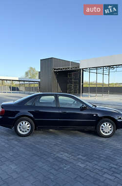 Седан Audi A4 2000 в 