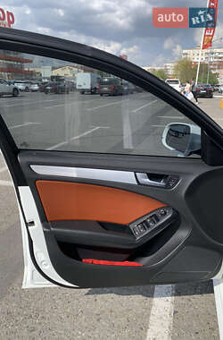 Седан Audi A4 2011 в 